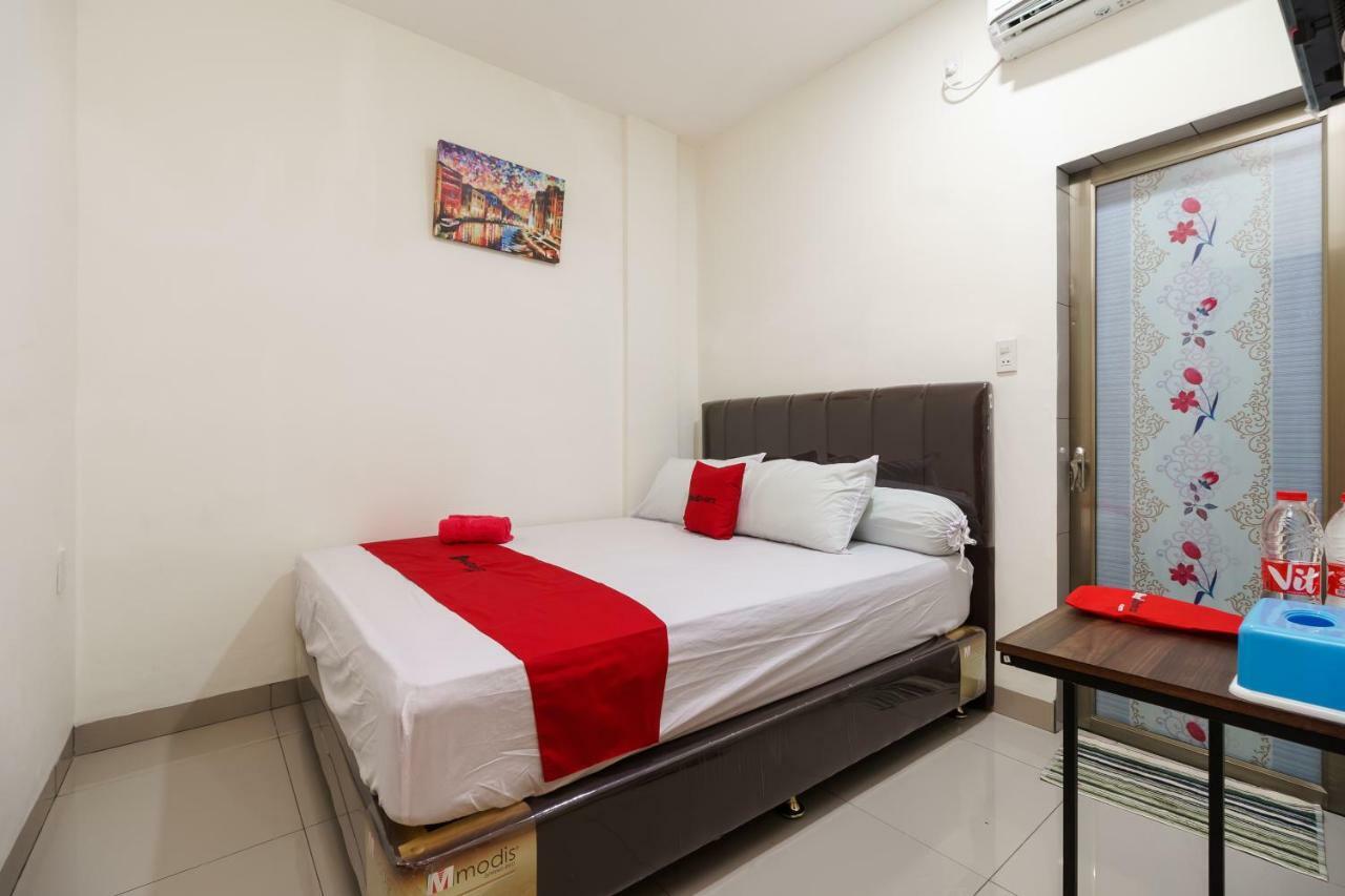 Reddoorz Syariah Near Universitas Serambi Mekkah Hotel 2*