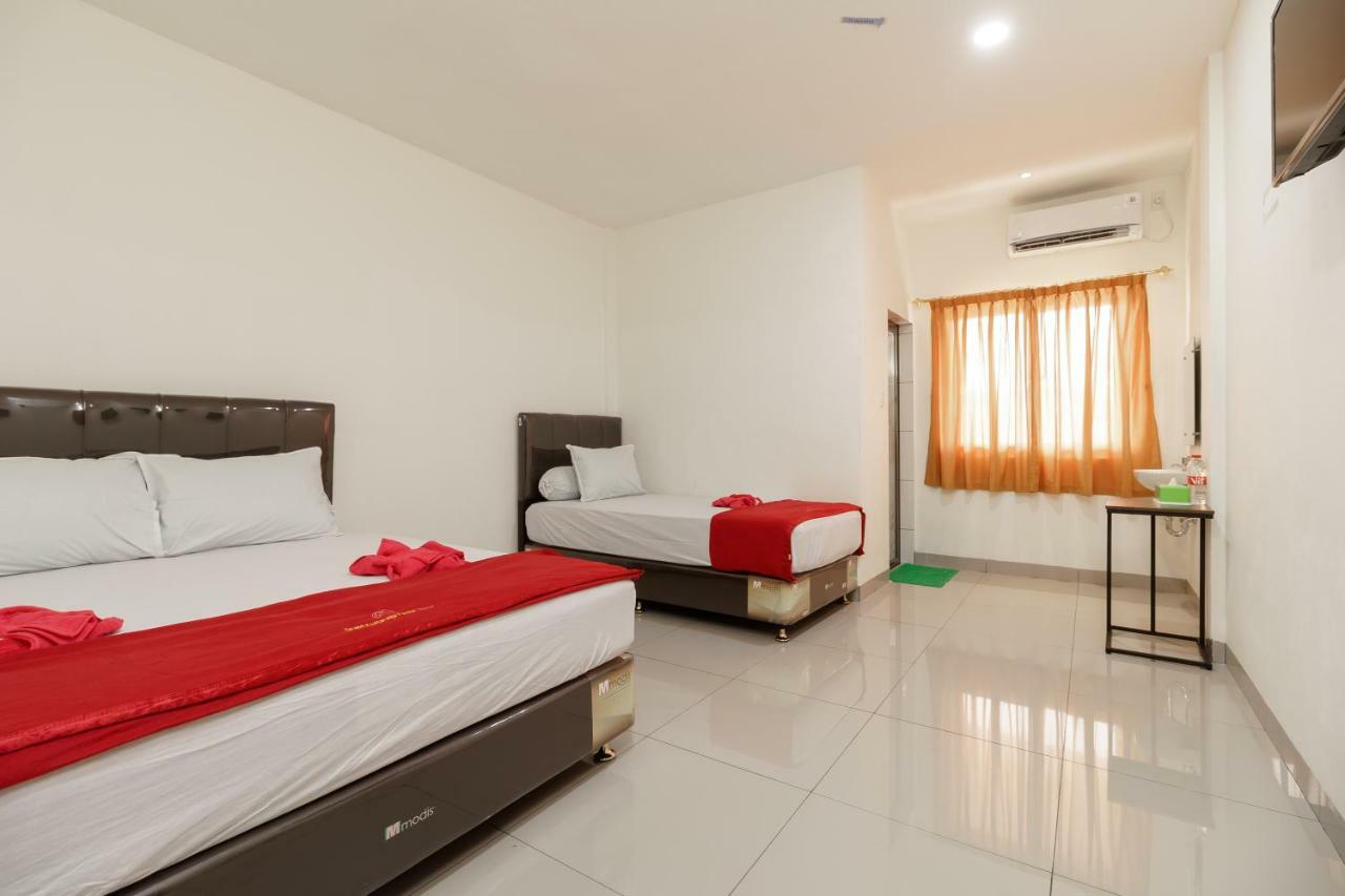 Hotel Reddoorz Syariah Near Universitas Serambi Mekkah Banda Aceh