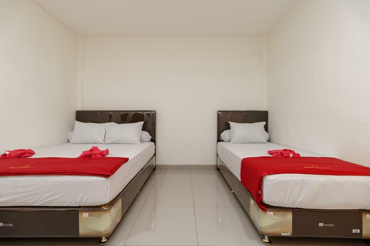 Reddoorz Syariah Near Universitas Serambi Mekkah Hotel 2*